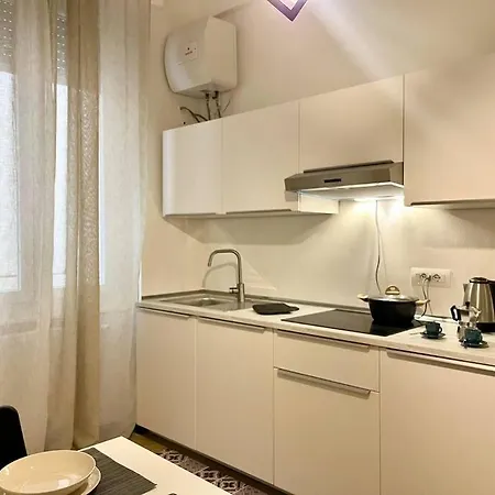 The House Of The Theatre Apartment